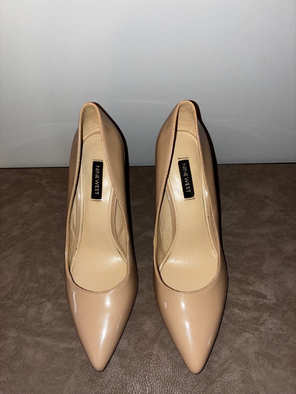 Nine West size 8 Fresh nude pointed toe heels stilleto